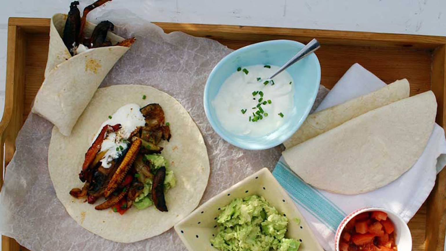 barbecue vegetable fajitas